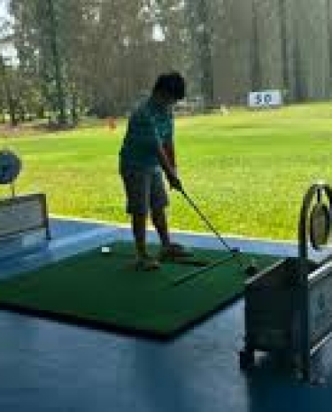 Thi công cỏ nhân tạo sân Golf quận 7 Hồ Chí Minh