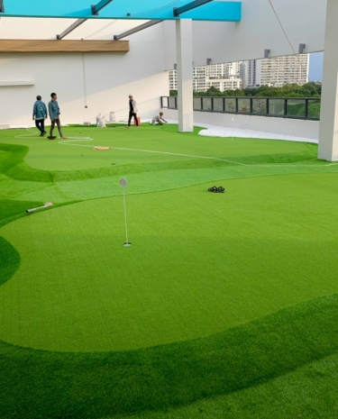 Thi công green golf trên sân thượng