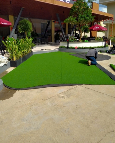 Thi công sân golf mini tại nhà giá thì bao nhiêu