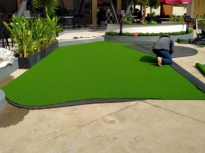Thi công sân golf mini tại nhà giá thì bao nhiêu