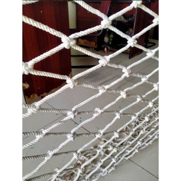 Lưới dù an toàn công trình xây dựng